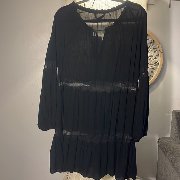 Black bohemian Lenin and lace Minnie dress - Picture 3 of 4